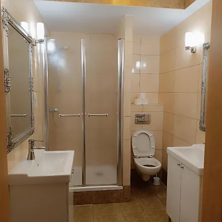 Appartement Big - 60m2 - 3 Beds - Lift - Balcony - Parking - 6 People