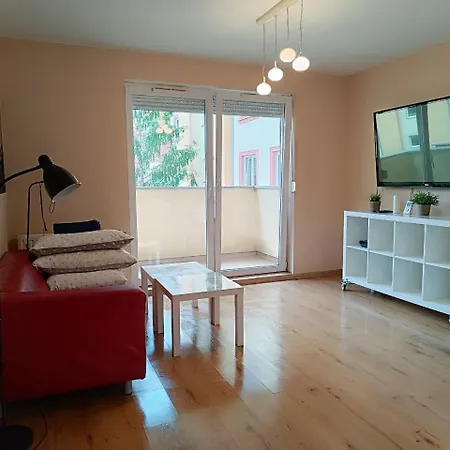 Big - 60m2 - 3 Beds - Lift - Balcony - Parking - 6 People Appartement Wrocław