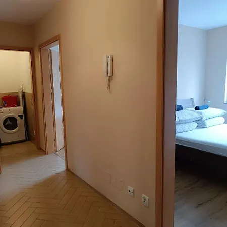 Appartement Big - 60m2 - 3 Beds - Lift - Balcony - Parking - 6 People *