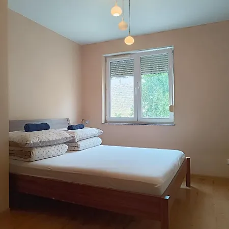 Big - 60m2 - 3 Beds - Lift - Balcony - Parking - 6 People Appartement Wrocław