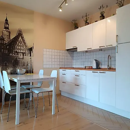 Big - 60m2 - 3 Beds - Lift - Balcony - Parking - 6 People * Wrocław
