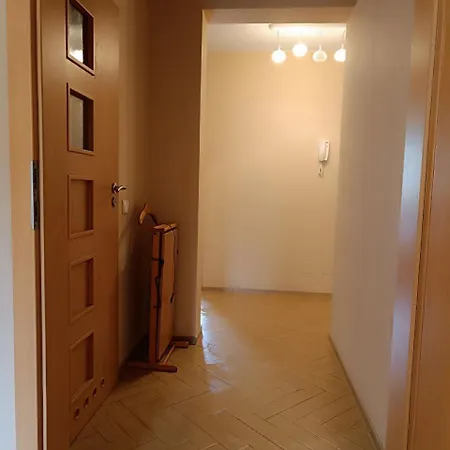 Big - 60m2 - 3 Beds - Lift - Balcony - Parking - 6 People Appartement