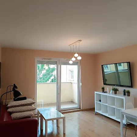 Appartement Big - 60m2 - 3 Beds - Lift - Balcony - Parking - 6 People