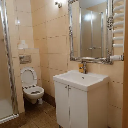 Big - 60m2 - 3 Beds - Lift - Balcony - Parking - 6 People Wrocław
